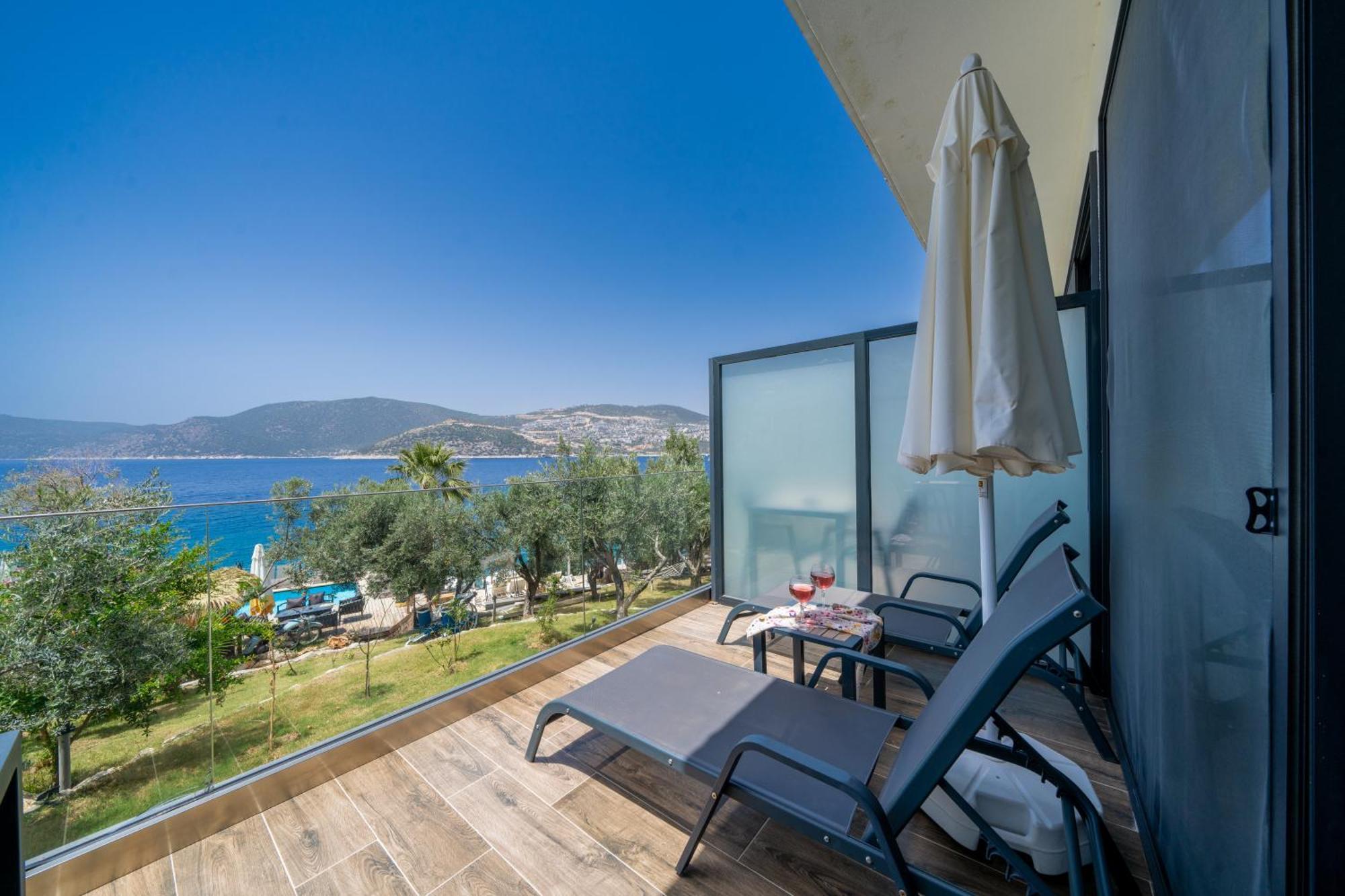 Kalkan Beach Park Hotel Каш Екстериор снимка