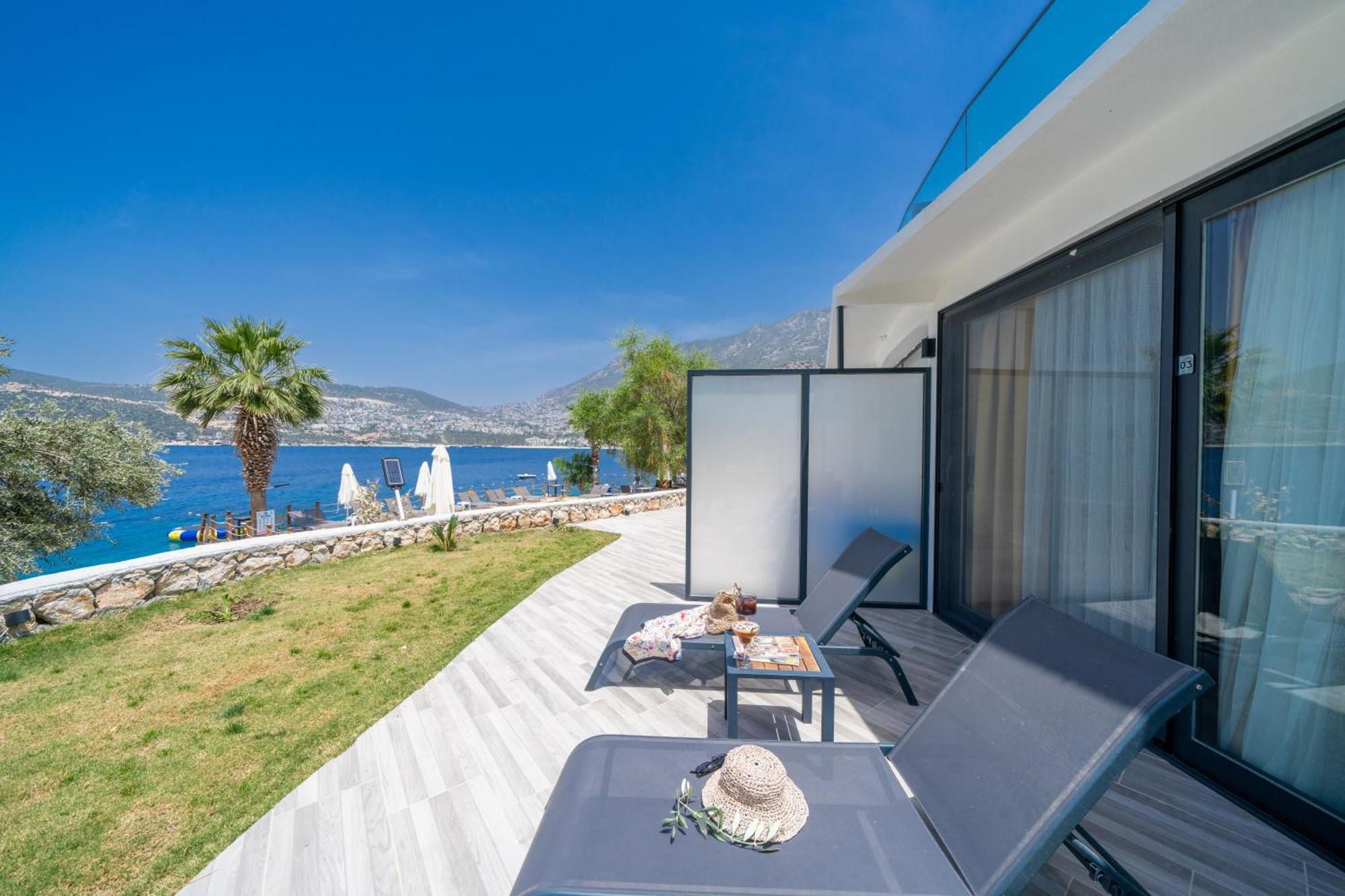 Kalkan Beach Park Hotel Каш Екстериор снимка
