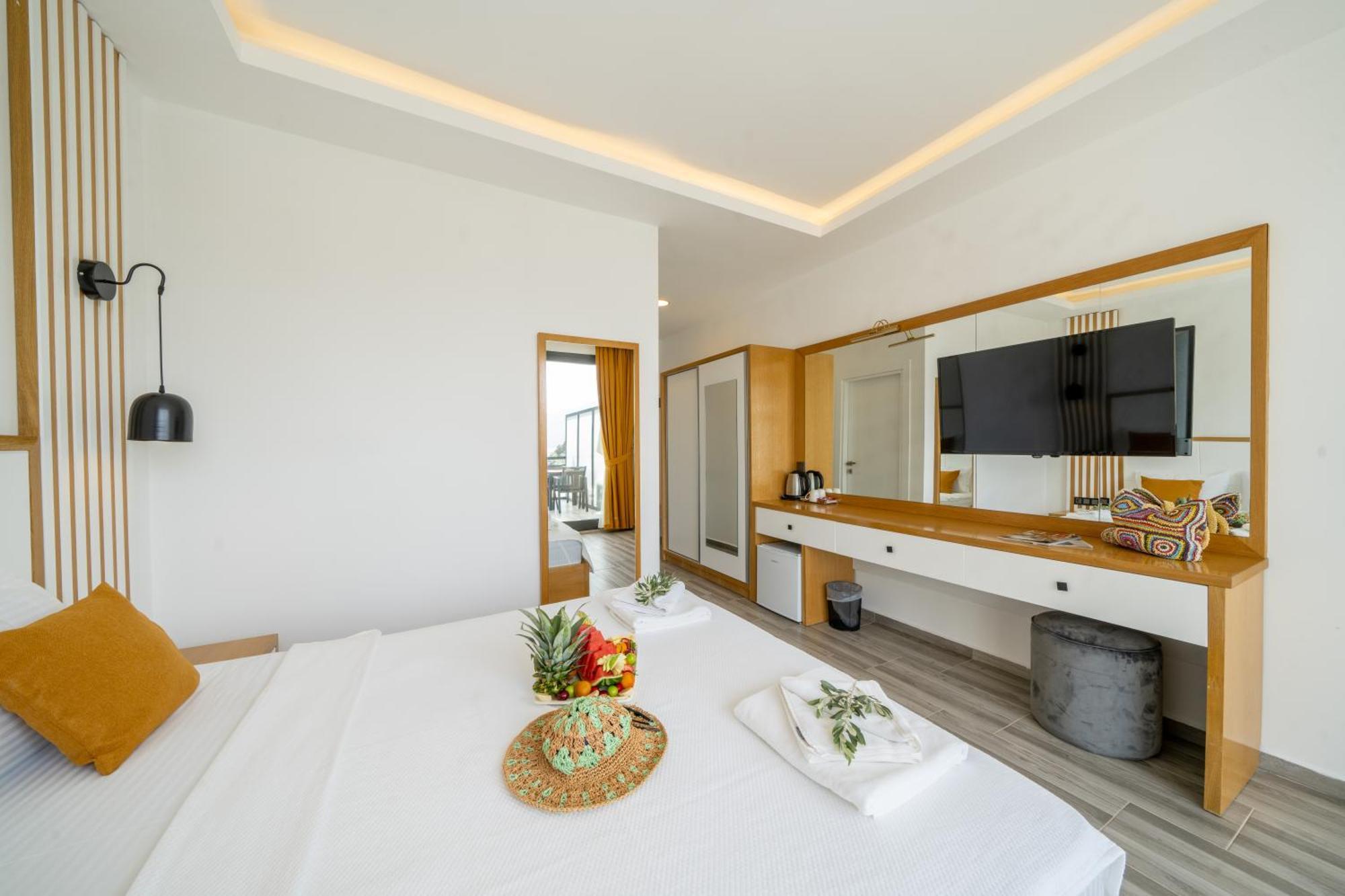 Kalkan Beach Park Hotel Каш Екстериор снимка