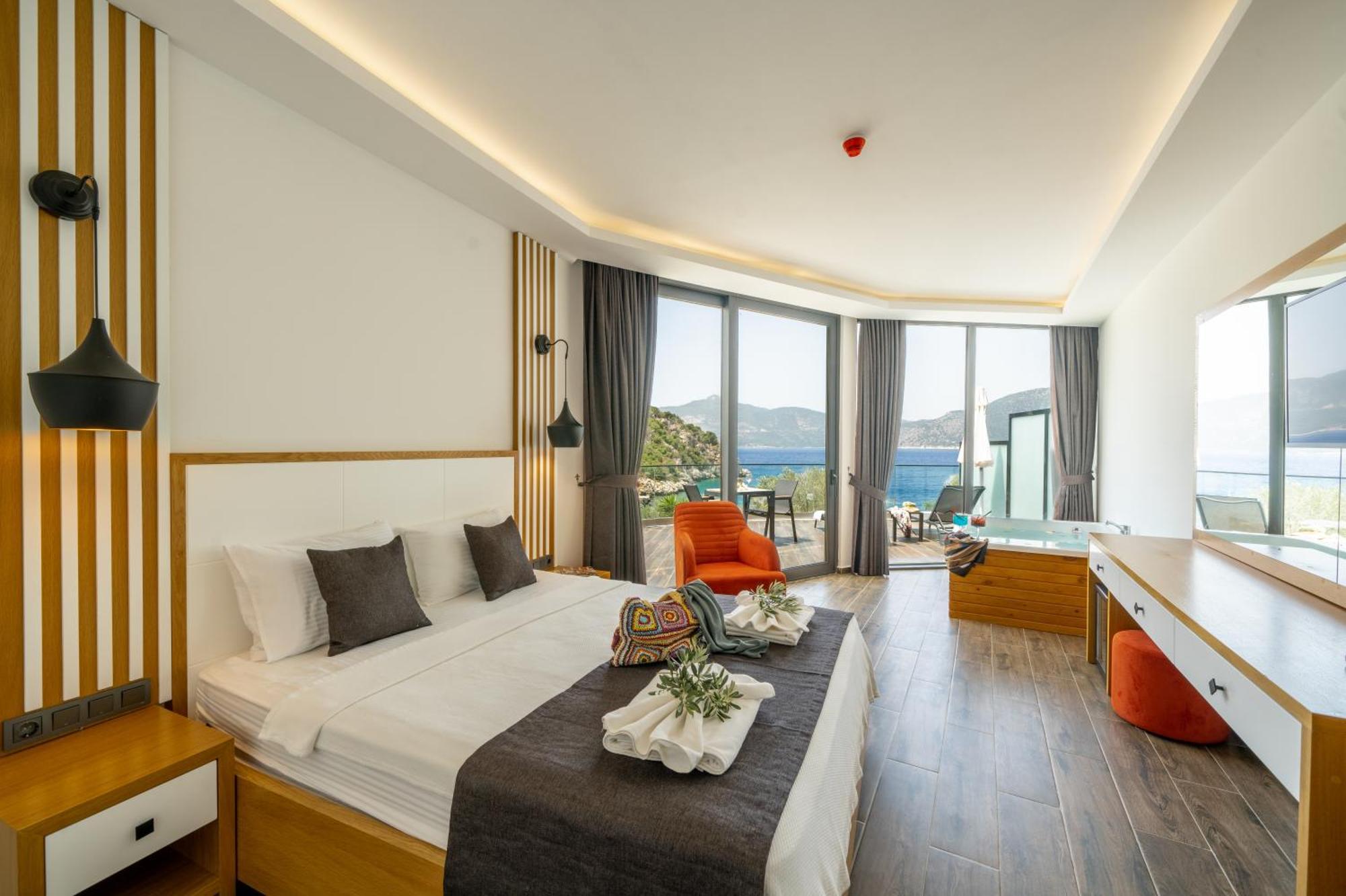 Kalkan Beach Park Hotel Каш Екстериор снимка