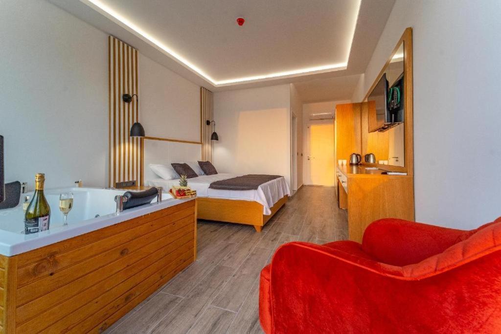 Kalkan Beach Park Hotel Каш Екстериор снимка